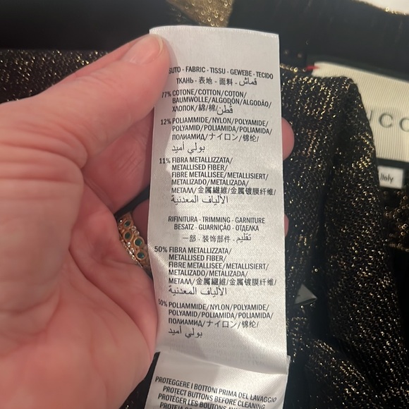 Gucci intarsia navy blue cardigan, gold metallic logo, thread, and trim - Picture 11 of 11